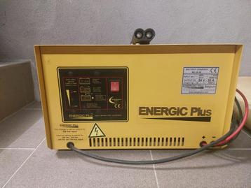 Oplader  input AC 220v /DC 24v-30A beschikbaar voor biedingen