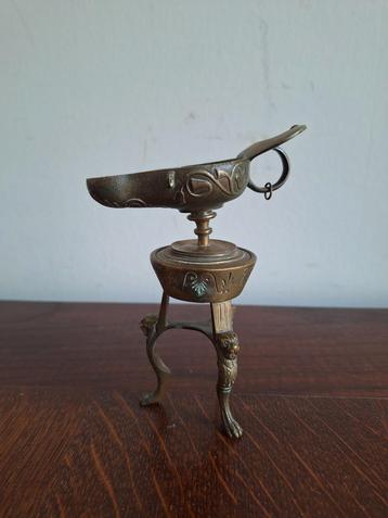 Lampe à huile ancienne en bronze, Enlèvement ou Envoi