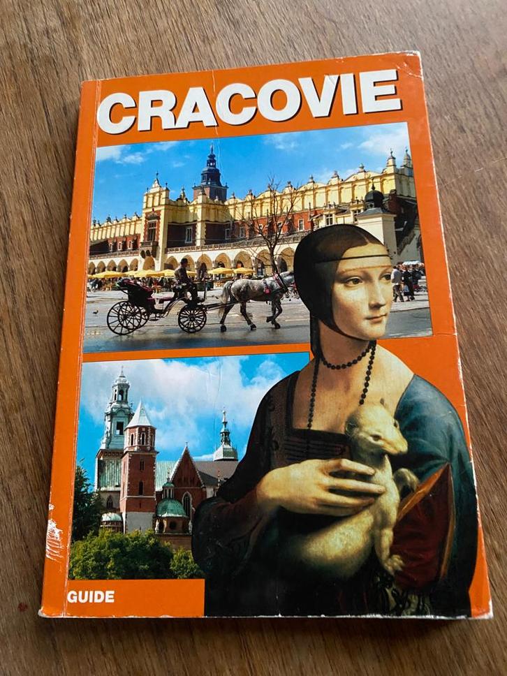 Cracovie Guide touristique ancien Czworka TB état, Boeken, Reisgidsen, Gelezen, Reisgids of -boek, Europa, Overige merken, Verzenden