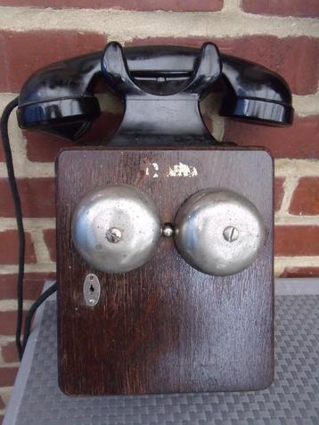 ancien telephone BELL à  manivelle 1948