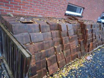 Tegelpannen in goede staat, +- 10.000 stuks, Doe-het-zelf en Bouw, Ophalen of Verzenden, Zo goed als nieuw, Overige typen