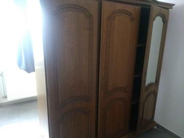 Garde robe, 100 à 150 cm, Utilisé, Avec espace de penderie, Autres essences de bois