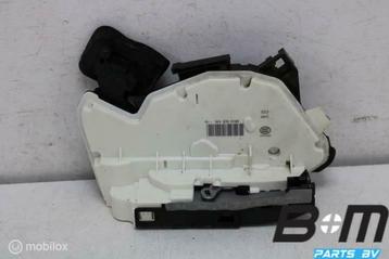 Portierslot rechtsachter VW Golf 7 5K4839016R