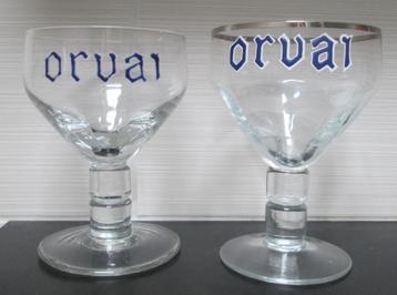 2 oude geëmailleerde ORVAI (Orval)-glazen  beschikbaar voor biedingen