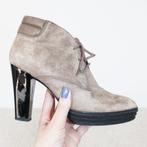 Schitterende Suede Hogan Enkellaarsjes -31 (Maat 40) € 55,-, Kleding | Dames, Schoenen, Verzenden, Beige, Lage of Enkellaarzen