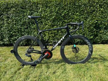 Giant tcr advenced disponible aux enchères