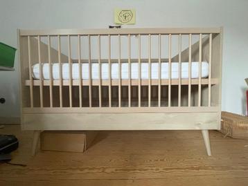 Quax meegroeibed, hout , incl matras, Matelas, 70 à 85 cm, Comme neuf, Enlèvement