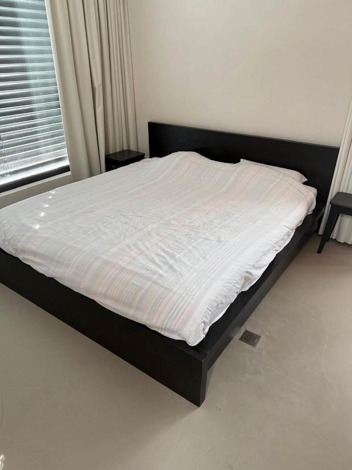 Dubbelbed Ikea met lattenbodems en dubbele matras, Huis en Inrichting, Slaapkamer | Bedden, Gebruikt, Tweepersoons, 180 cm, 200 cm