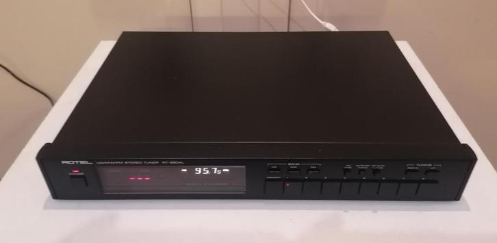 Rotel RT-850AL  Stereo FM Tuner, Audio, Tv en Foto, Tuners, Zo goed als nieuw, Ophalen of Verzenden