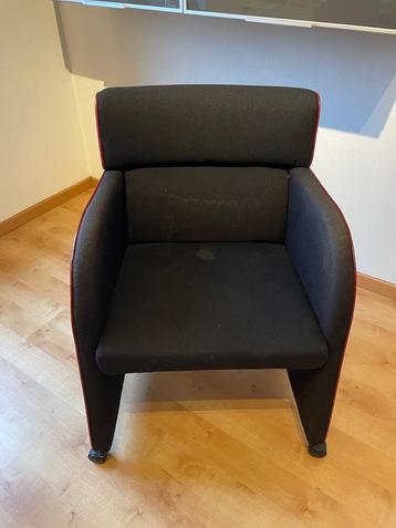 Kinnarps stoelen (2 stuks) beschikbaar voor biedingen