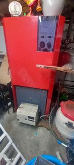 Olieketel voor de productie van warm water, Doe-het-zelf en Bouw, Ophalen of Verzenden, Zo goed als nieuw