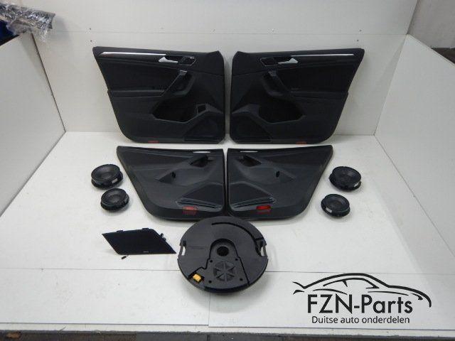VW Tiguan 5NA Deurpanelen Leer-Stof Dynaudio Speaker set, Auto-onderdelen, Carrosserie, Gebruikt, Ophalen of Verzenden