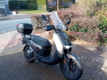 Super spco cpx scooter/moto électrique, 125 cm³, Comme neuf, Enlèvement, Électrique