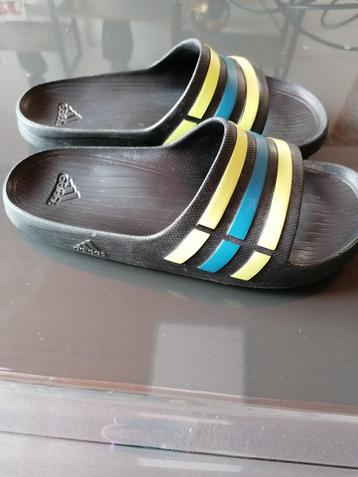 Sandale de bain noir homme ADIDAS pointure 40 beschikbaar voor biedingen