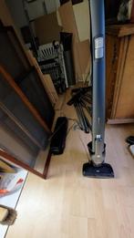 stofzuiger, Elektronische apparatuur, Stofzuigers, Ophalen of Verzenden, Zo goed als nieuw, Reservoir, Stofzuiger