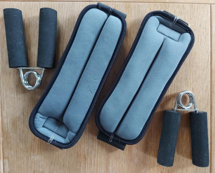 2 sets fitness: halters en gewichten, Sport en Fitness, Fitnessmaterialen, Zo goed als nieuw, Halterset, Ophalen of Verzenden