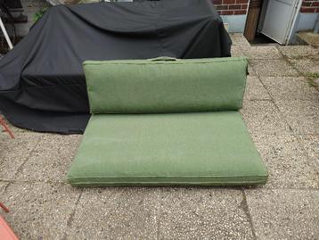 Palletkussen met rugleuning beschikbaar voor biedingen