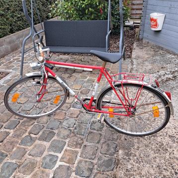 4 oldtimer fietsen oa Flandria lot beschikbaar voor biedingen