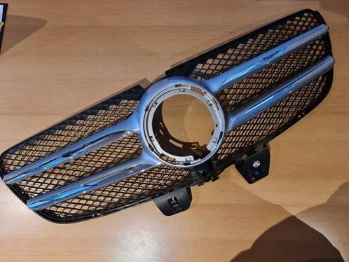 Grille van een Mercedes V-Klasse (9051), Auto-onderdelen, Carrosserie, Gebruikt, 3 maanden garantie, Ophalen of Verzenden