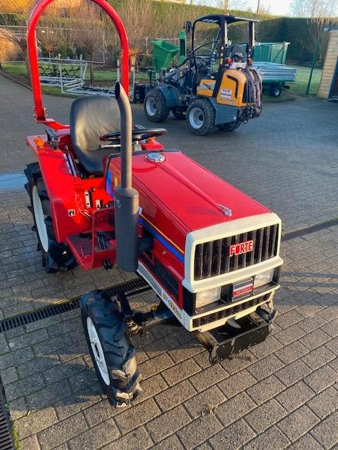 nieuw yanmar f15d 19pk 4wd nieuwstaat, Articles professionnels, Agriculture | Tracteurs, Utilisé, Enlèvement