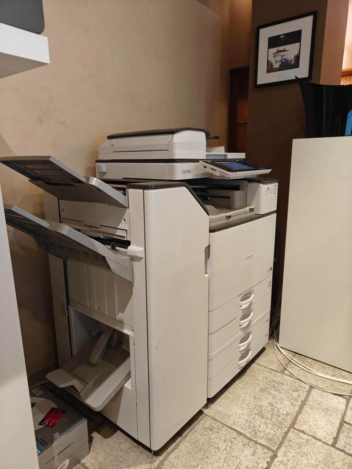 Ricoh MP C3003 + Trieuse - Imprimante professionnel, Computers en Software, Printers, Zo goed als nieuw, Printer, Laserprinter