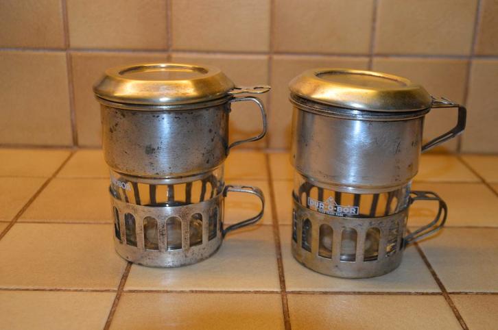 Tasses Dur-O-Bor avec filtre à café (thé) en métal argenté, Antiquités & Art, Antiquités | Argent & Or, Argent, Enlèvement ou Envoi