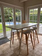 Hoge statafel van Hay met 4 bijpassende stoelen, Huis en Inrichting, Tafels | Statafels, Ophalen, Zo goed als nieuw