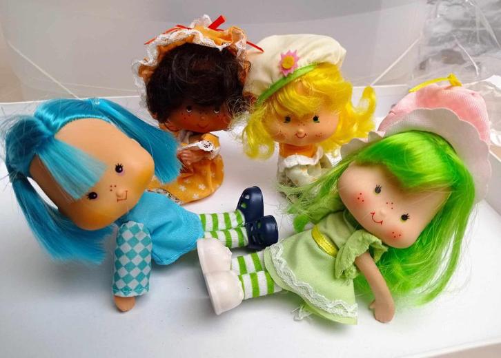 Poupées Charlottes aux fraises, Collections, Poupées, Comme neuf, Poupée, Enlèvement