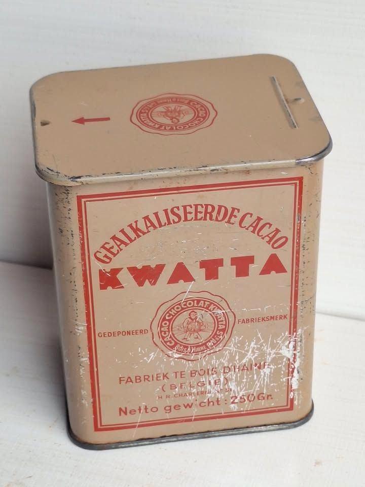 Ancienne boîte métallique Kwatta Cacao alcalinisé, Verzamelen, Blikken, Gebruikt, Koffie, Verkade, Ophalen of Verzenden