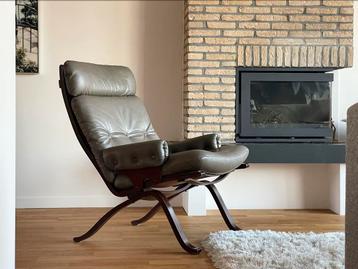 Vintage lounge stoel Ingmar Relling leer beschikbaar voor biedingen