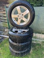 Winter banden Continental 215/ 65 R16 98H, Auto-onderdelen, Banden en Velgen, Ophalen, 16 inch, Band(en)