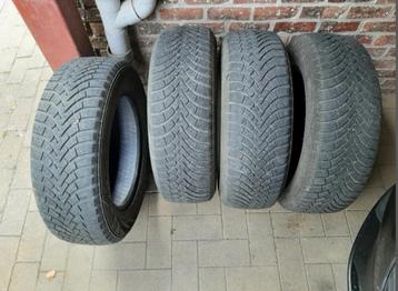4 Falken 215 65 16 98H winterbanden  beschikbaar voor biedingen