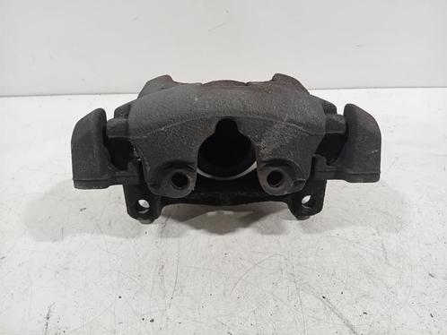 REMKLAUW RECHTS VOOR Volvo V60 I (FW / GW) (01-2010/12-2018), Auto-onderdelen, Remmen en Aandrijving, Volvo, Gebruikt