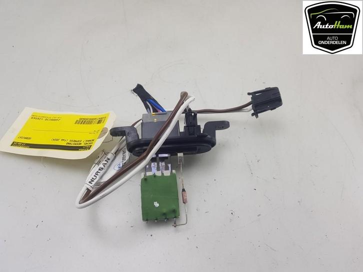 KACHELWEERSTAND Renault Express (01-2021/-) (|271500889R|), Auto-onderdelen, Airco en Verwarming, Renault, Gebruikt