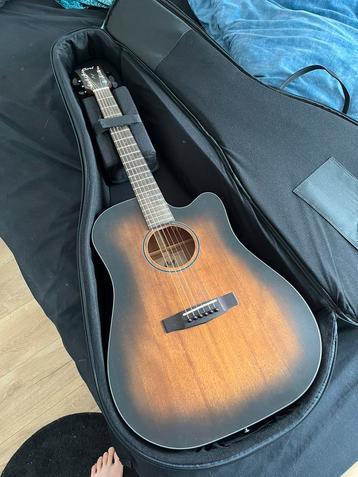 Cort guitar, Muziek en Instrumenten, Ophalen, Zo goed als nieuw