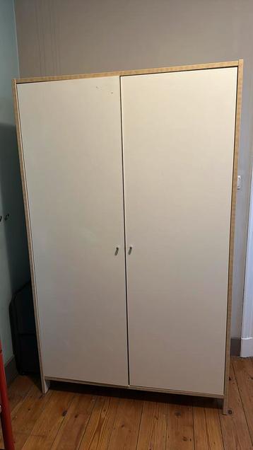 Penderie à donner, 25 à 50 cm, Avec espace de penderie, 100 à 150 cm, Utilisé