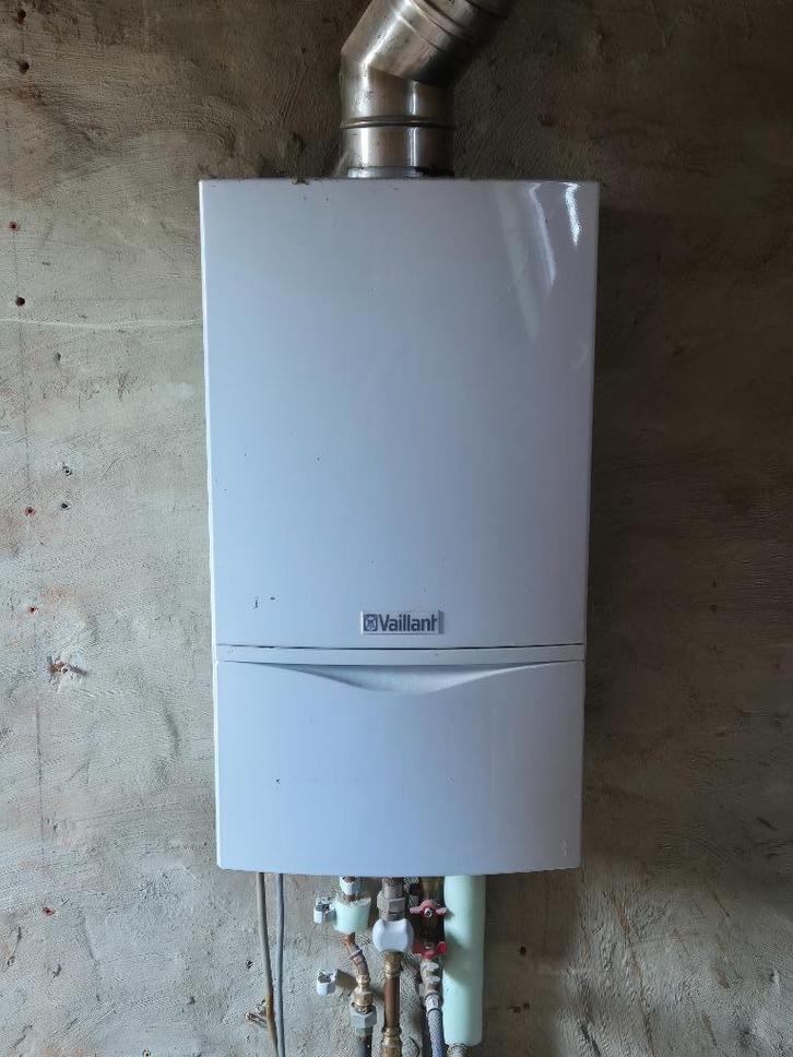 Vaillant Gascondensatieketel met Expansievat, Doe-het-zelf en Bouw, Chauffageketels en Boilers, Gebruikt, Boiler, Aardgas, Onbekend