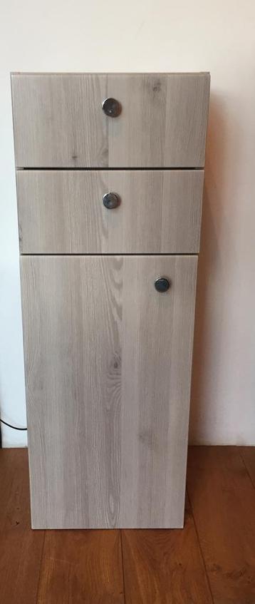 Ensemble de 2 meubles BURGBAD pour salle de bain ou pour wc, Armoire (mi-)haute, Moins de 25 cm, Moins de 100 cm, Comme neuf