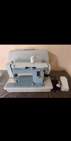 Naaimachine, Hobby en Vrije tijd, Naaimachines en Toebehoren, Ophalen, Zo goed als nieuw, Naaimachine, Bernina