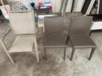3 stoelen, Ophalen