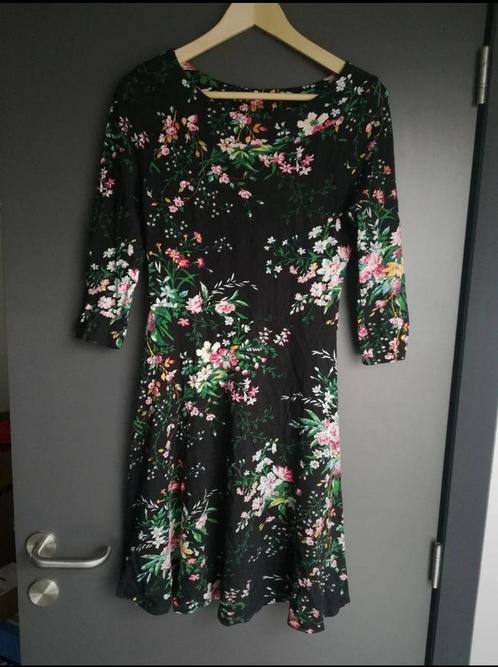 Retro jurk van King Louie - Maat S, Kleding | Dames, Jurken, Gedragen, Maat 36 (S), Zwart, Boven de knie, Ophalen of Verzenden