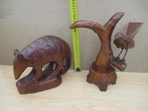 2 houten beelden  sculpturen, art deco ,arend en neusbeer, Antiquités & Art, Art | Sculptures & Bois, Enlèvement