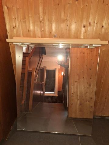 Grote badkamerspiegel met ingebouwde verlichting  beschikbaar voor biedingen