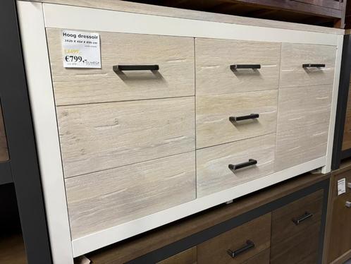 Hoge dressoir met lichte eikenhout, Huis en Inrichting, Kasten | Dressoirs, Nieuw, 150 tot 200 cm, 25 tot 50 cm, Met lade(s), Eikenhout