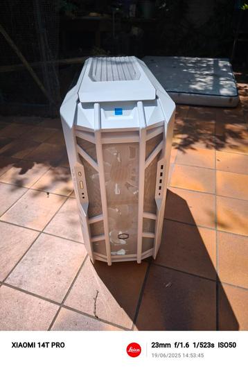 Vends boîtier pc coolermaster haf 700 White 275€ FIXE  beschikbaar voor biedingen