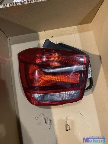 2012 BMW 1 serie F20 linker achterlicht beschikbaar voor biedingen