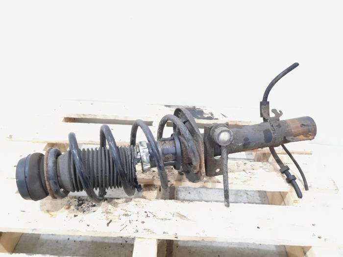 Schokdemperpoot links-voor van een Seat Ibiza, Auto-onderdelen, Ophanging en Onderstel, Seat, Gebruikt, 3 maanden garantie, Ophalen of Verzenden