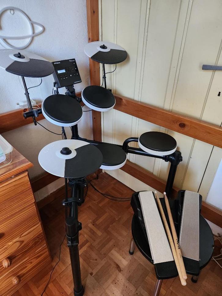 Roland TD-02k elektronische drum, Muziek en Instrumenten, Drumcomputers, Zo goed als nieuw, Roland, Ophalen