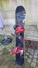 snowboard Nitro Suprateam 160 met Burton bindingen, Sports & Fitness, Snowboard, Planche, Enlèvement, Utilisé