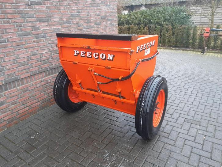 Degelijke Zandstrooier, Tuin en Terras, Zand, Zo goed als nieuw, Ophalen